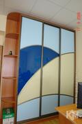 Дверь-купе «Дуги» с цветным стеклом в комбинации, фотография 1