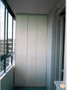 Распашной шкаф «На балкон» белого цвета, фотография 1